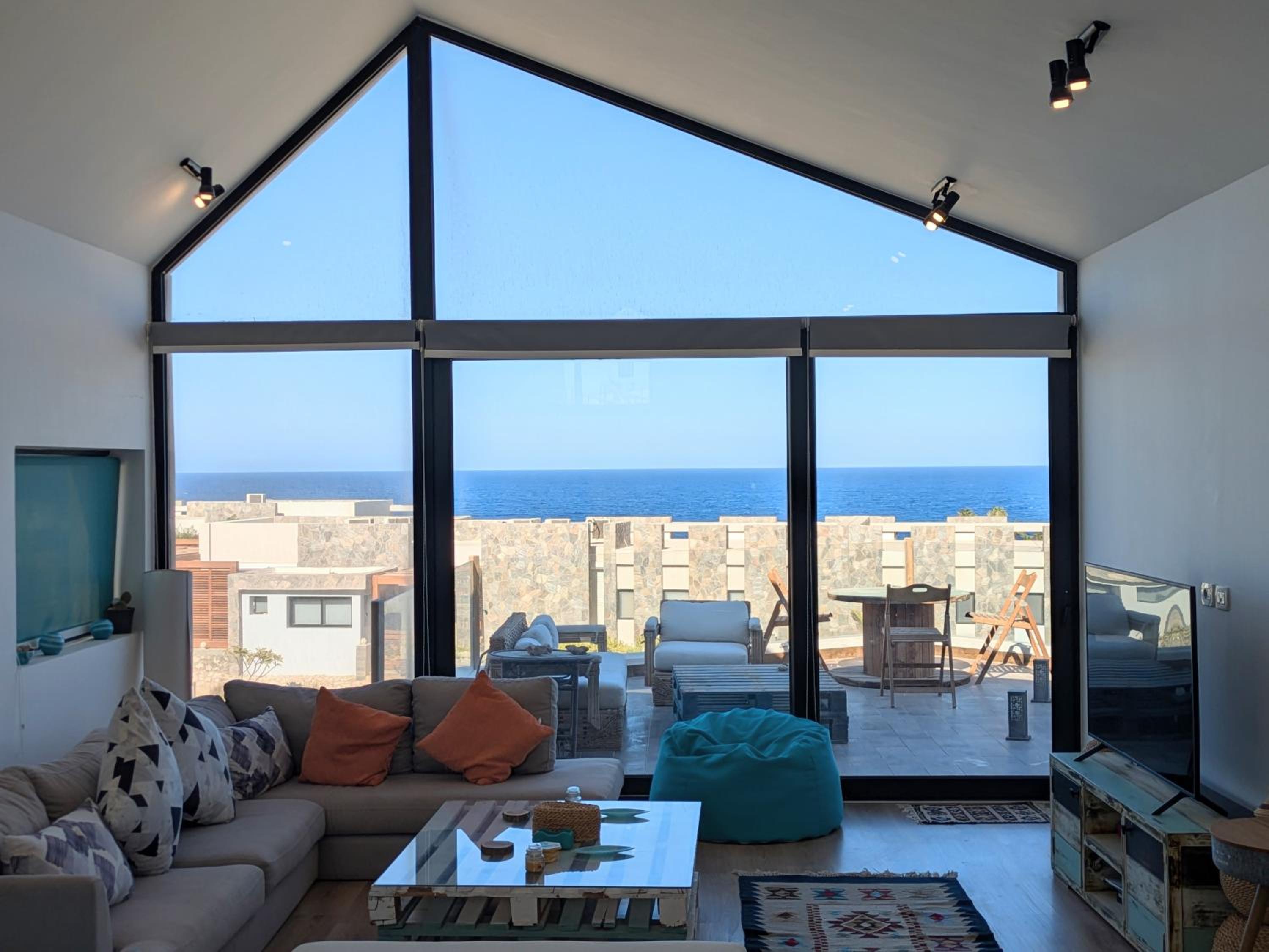 Splendid 2BR Seaview Getaway Free Pool & Beach access view 3
