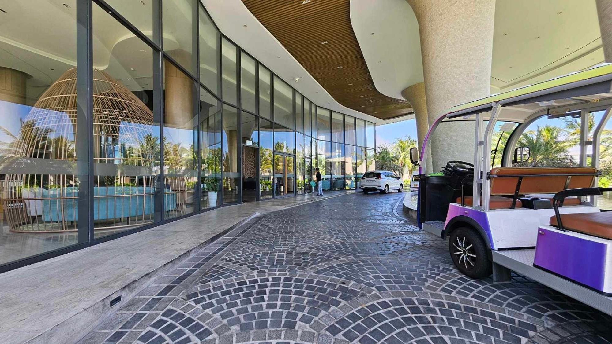 Seascape Villas In Long Beach Cam Ranh