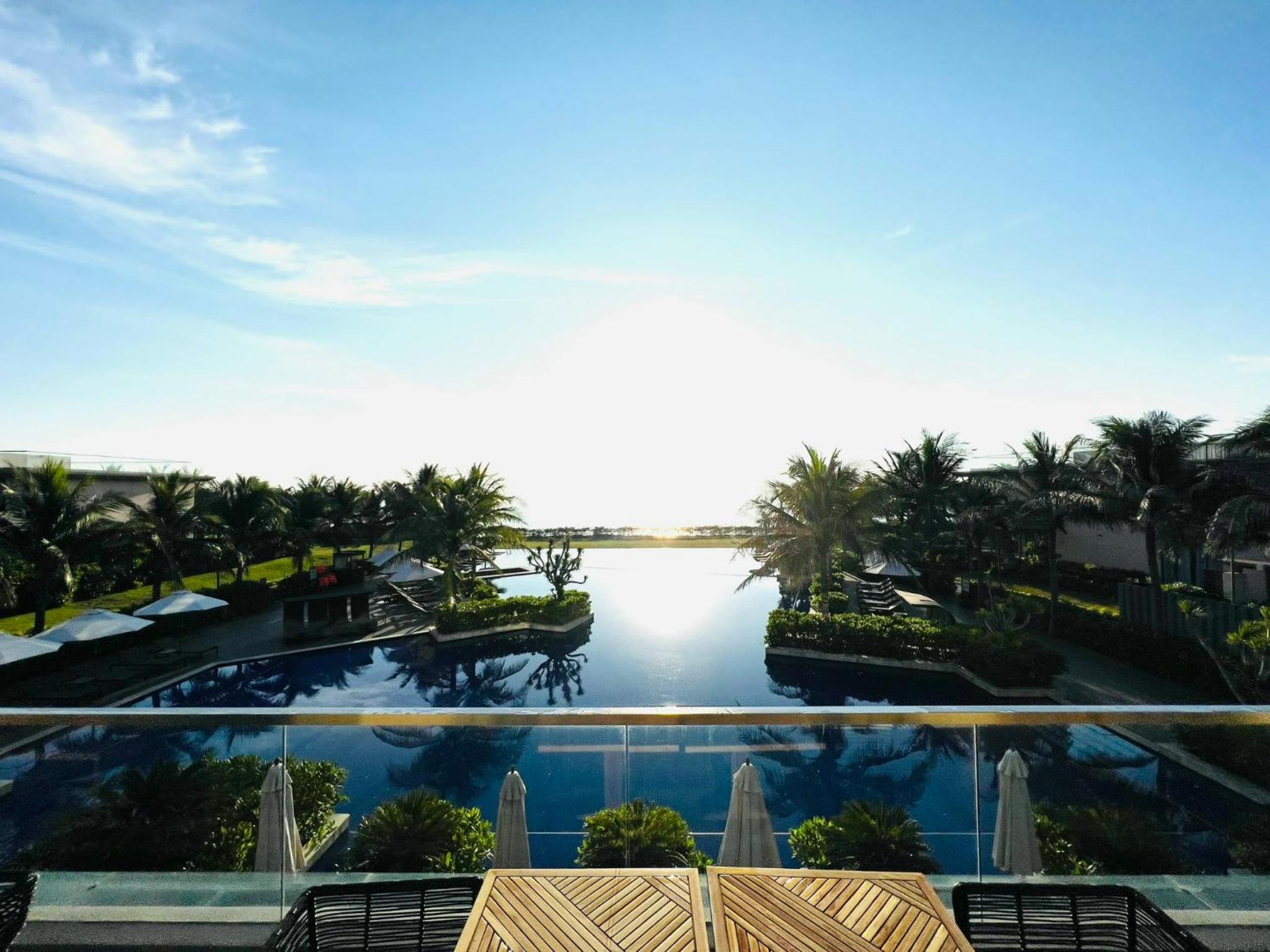 Seascape Villas In Long Beach Cam Ranh