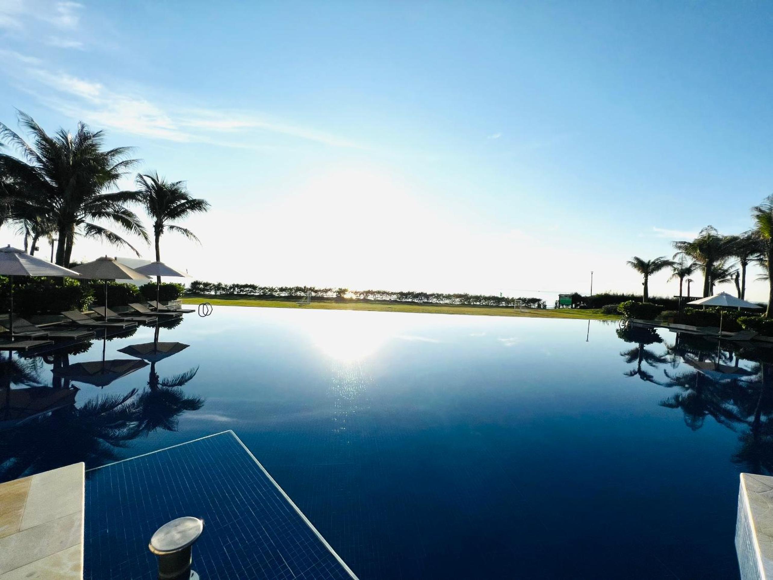 Seascape Villas In Long Beach Cam Ranh