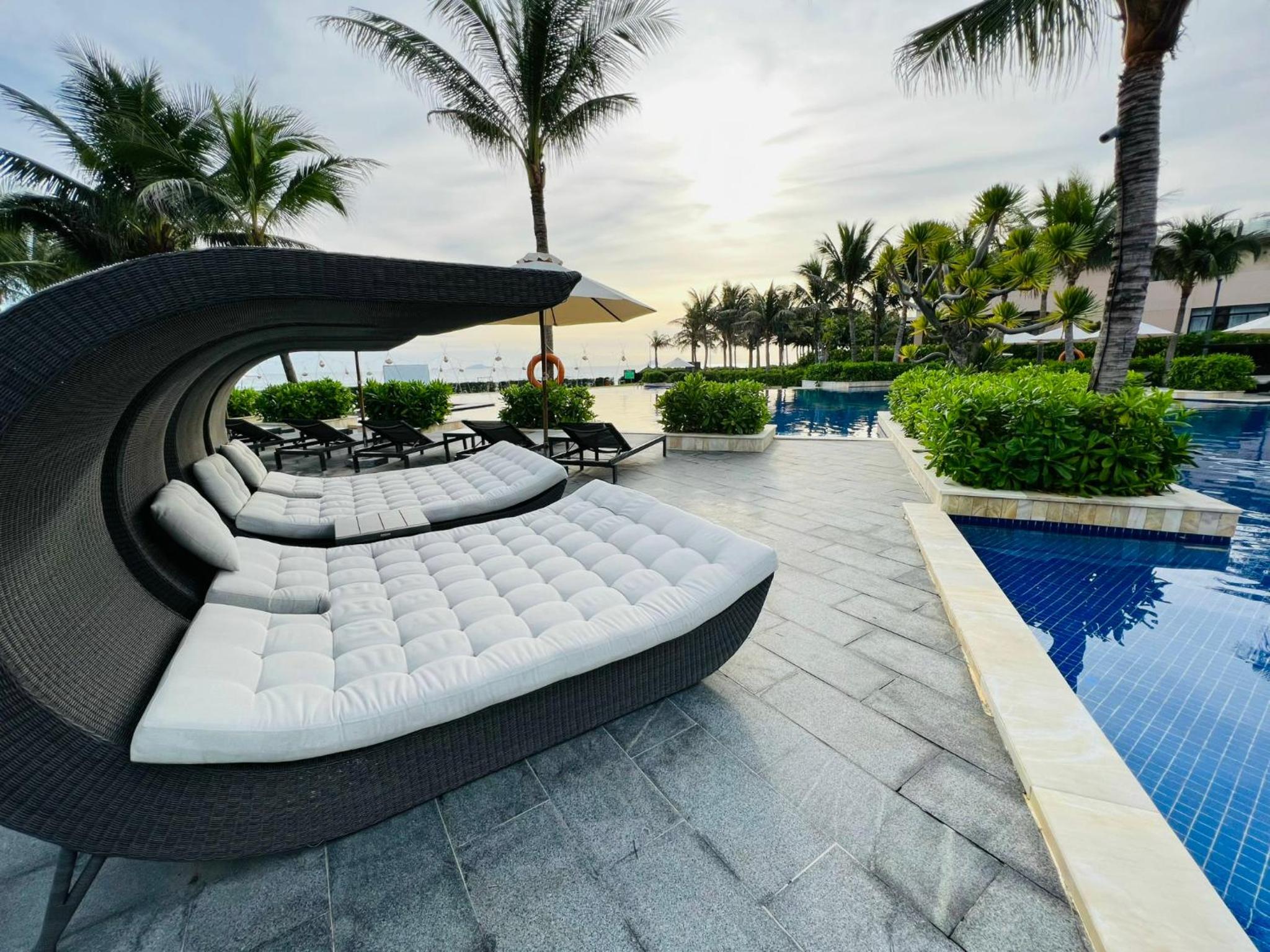 Seascape Villas In Long Beach Cam Ranh