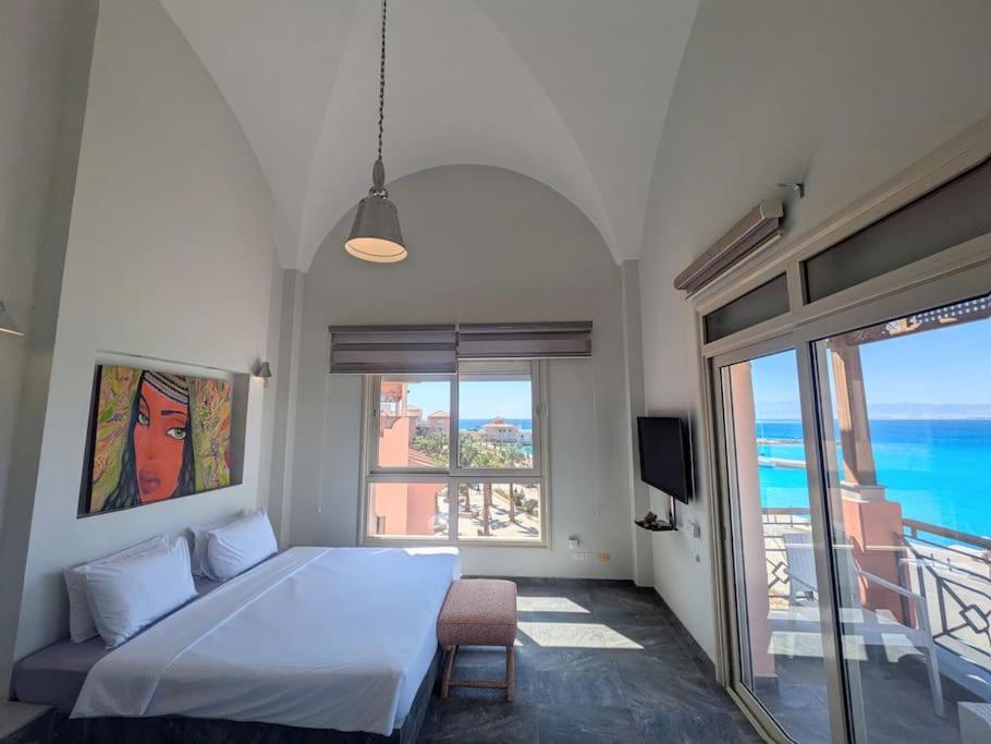 Central Luxury Marina 3BR Apt Free Beach Access view 2