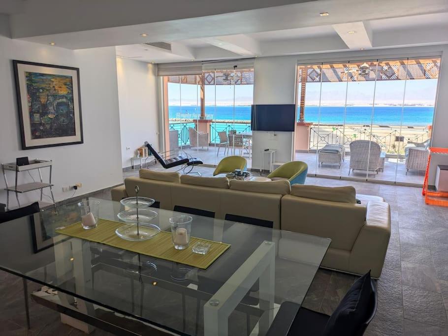 Central Luxury Marina 3BR Apt Free Beach Access view 3