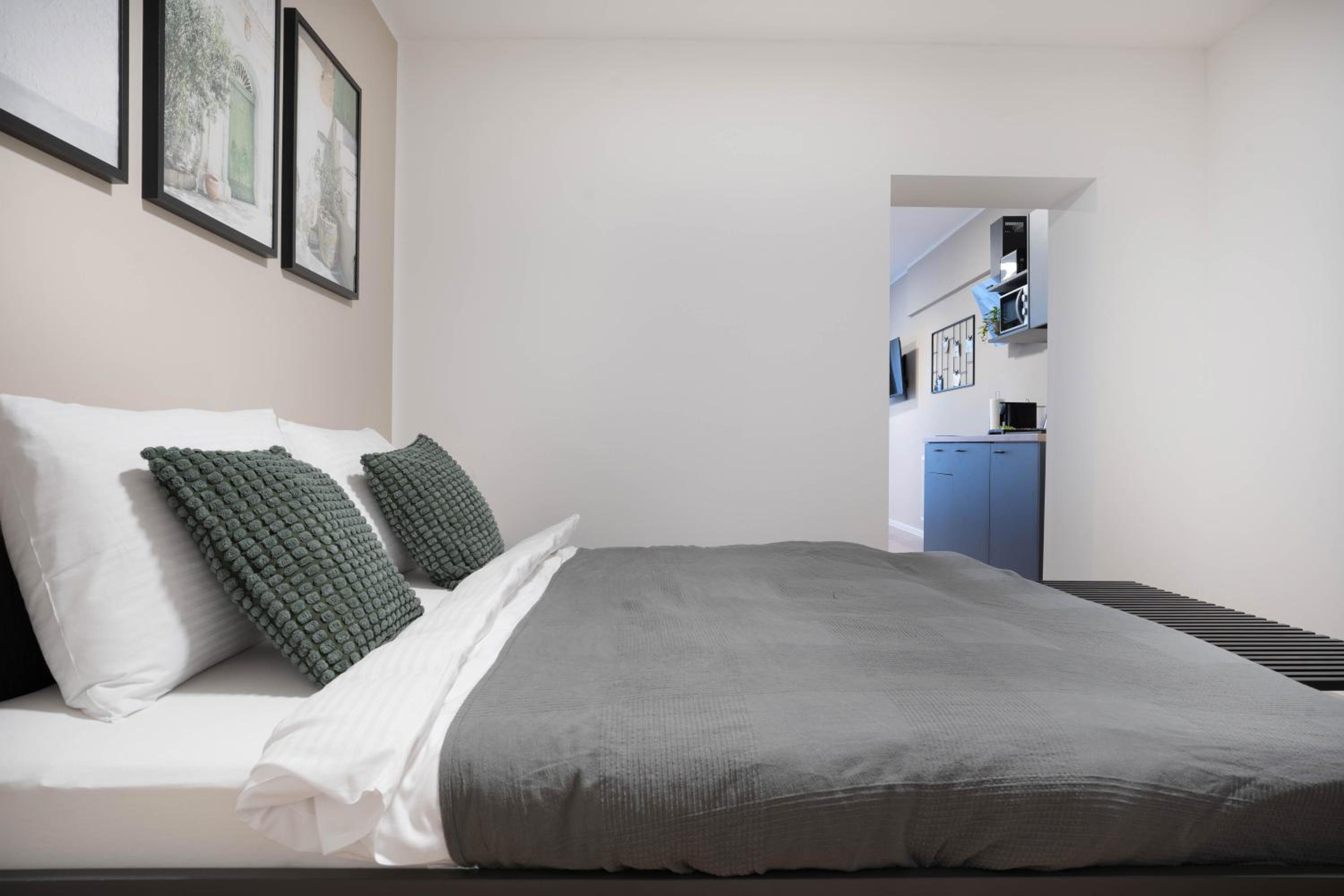 Central Bonn Apartments I home2share