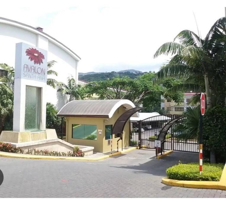 Lindo y céntrico apartamento en Santa Ana