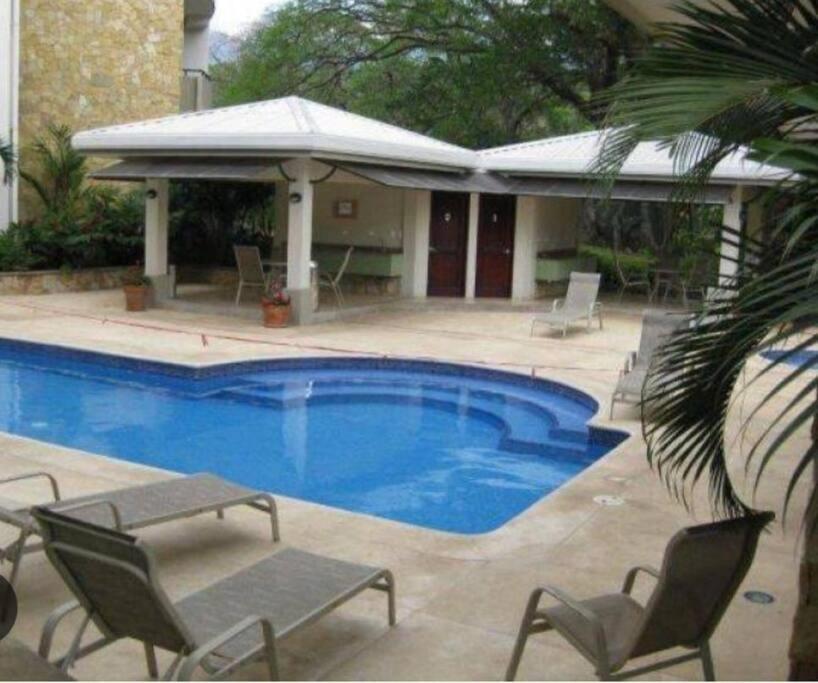 Lindo y céntrico apartamento en Santa Ana
