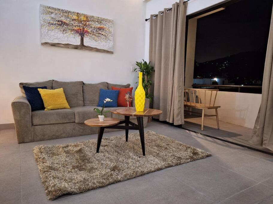 Lindo y céntrico apartamento en Santa Ana