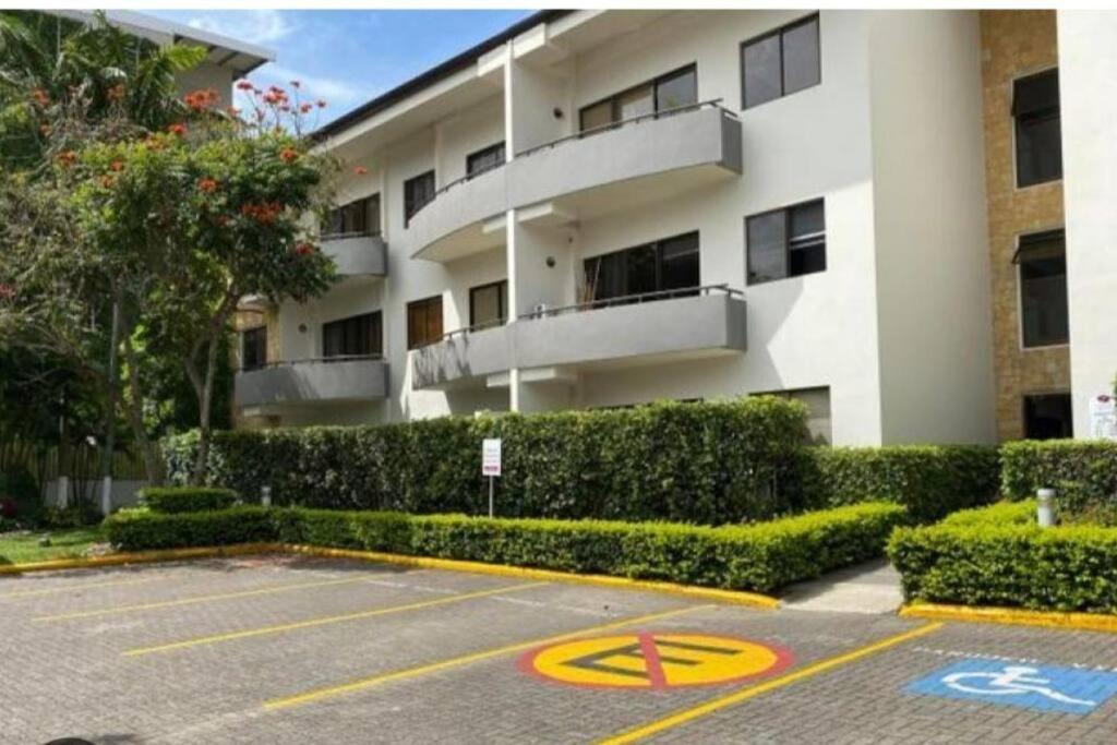 Lindo y céntrico apartamento en Santa Ana