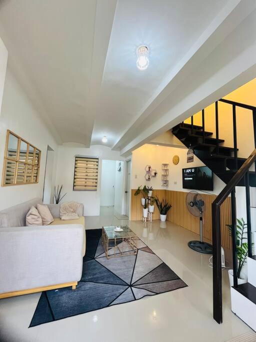 A cozy 2-bedroom home in Malolos - prime location view 2