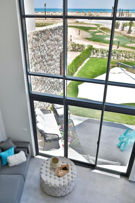 Beachfront Spacious Somabay Loft