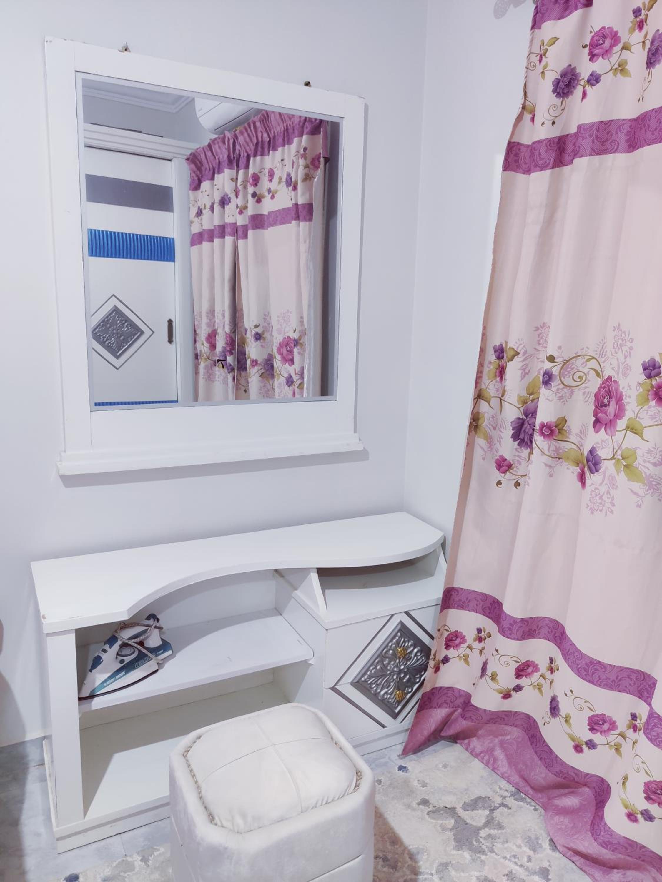 Affordable rooms for ladies and couples