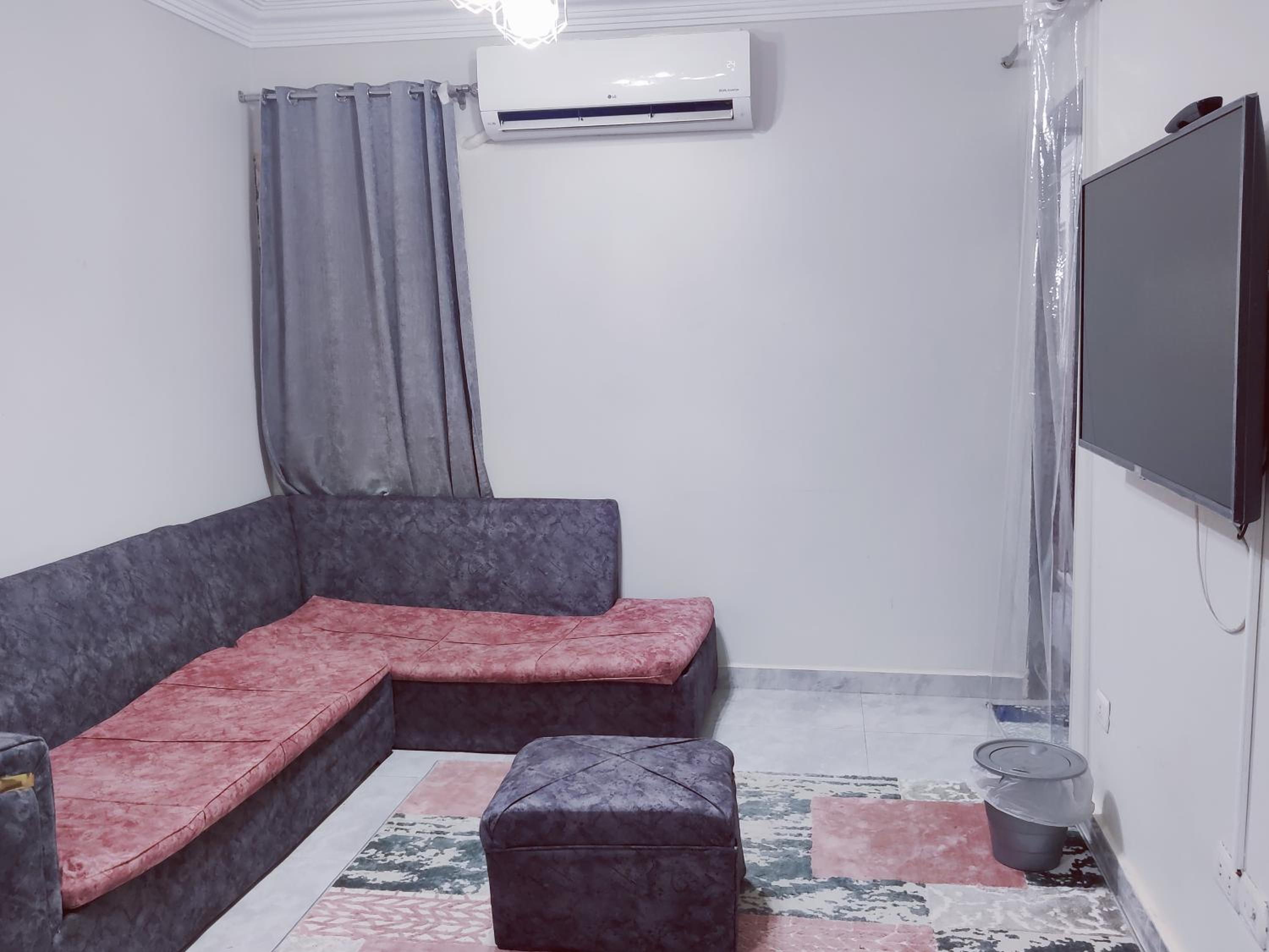 Affordable rooms for ladies and couples