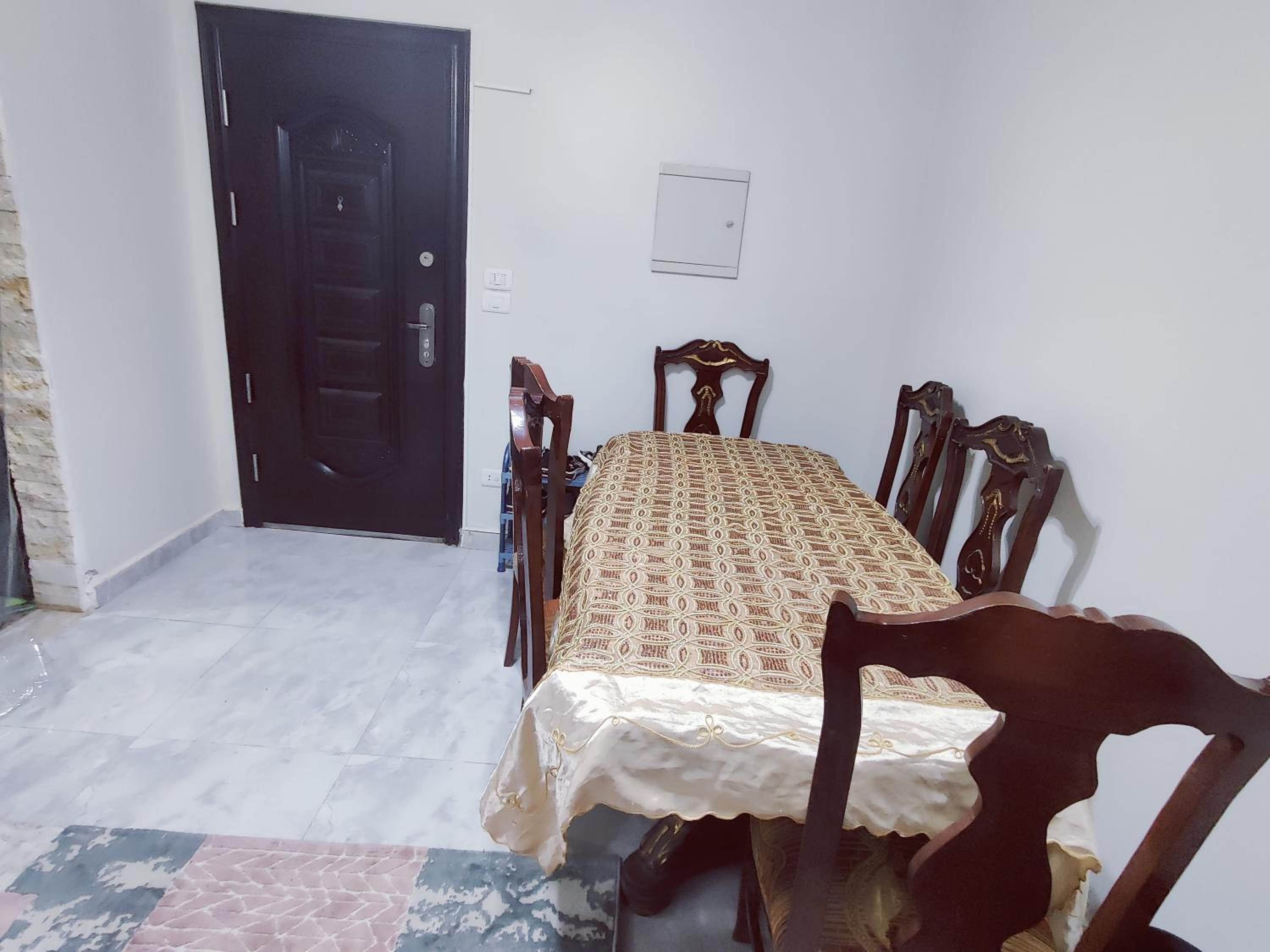 Affordable rooms for ladies and couples