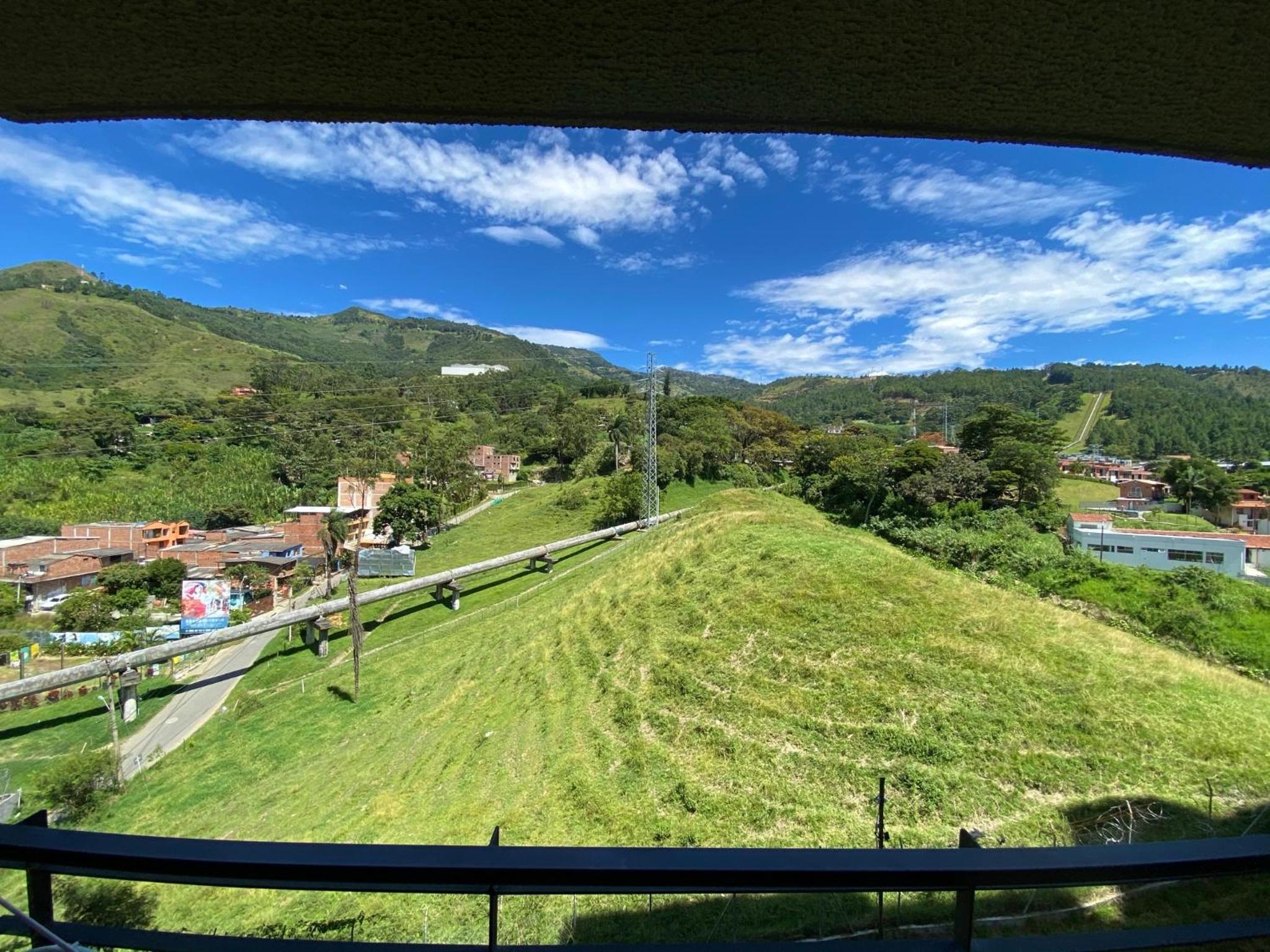 Apartamento privado con vistas a la montaña