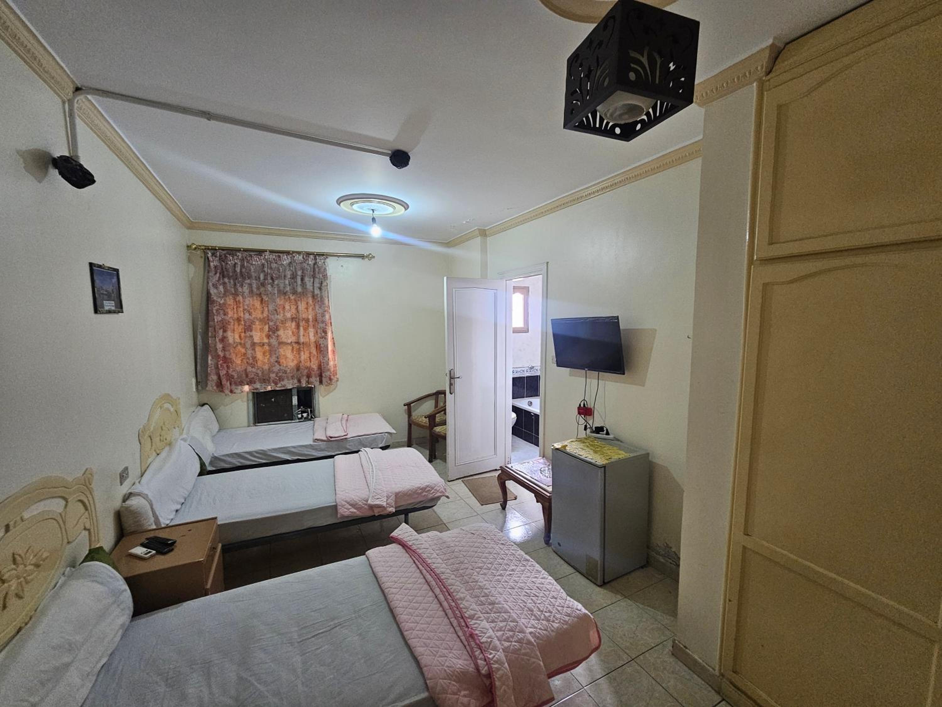 Rasheed International Hotel - Families Only