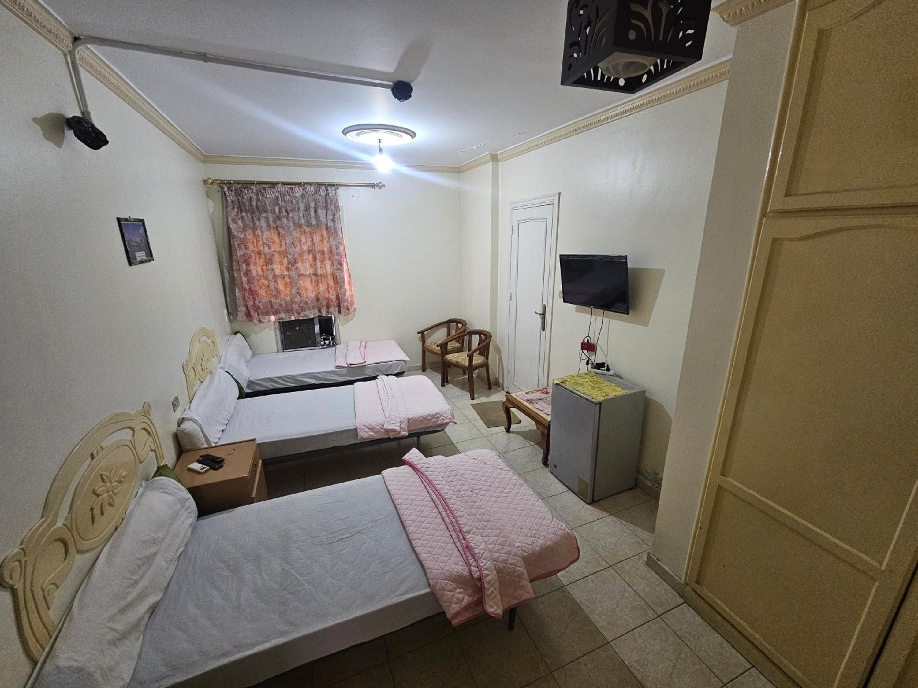 Rasheed International Hotel - Families Only