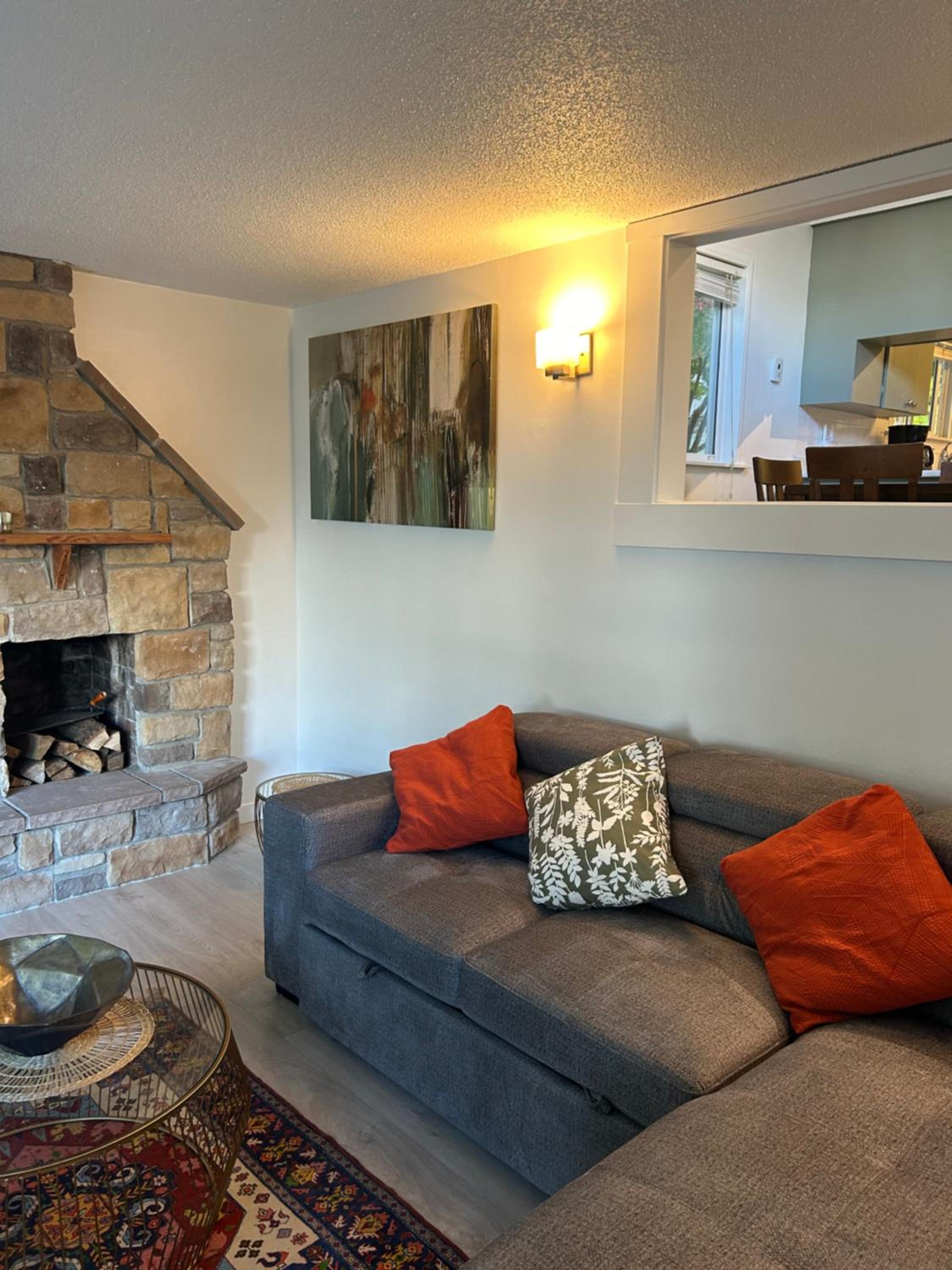 Cozy home near Grand Blvd Park