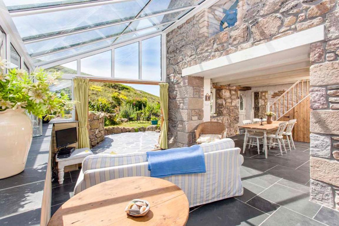 Castaways Vellandreath Cornish Cottages view 5