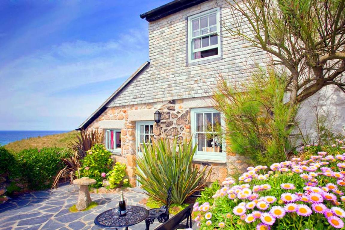 Little Petra Beach Cottage Sea Views Garden