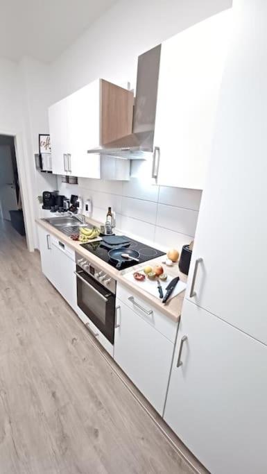 Halbes Apartment Wismar Altstadt King Bed