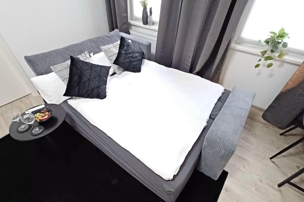 Halbes Apartment Wismar Altstadt King Bed