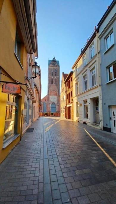 Halbes Apartment Wismar Altstadt King Bed