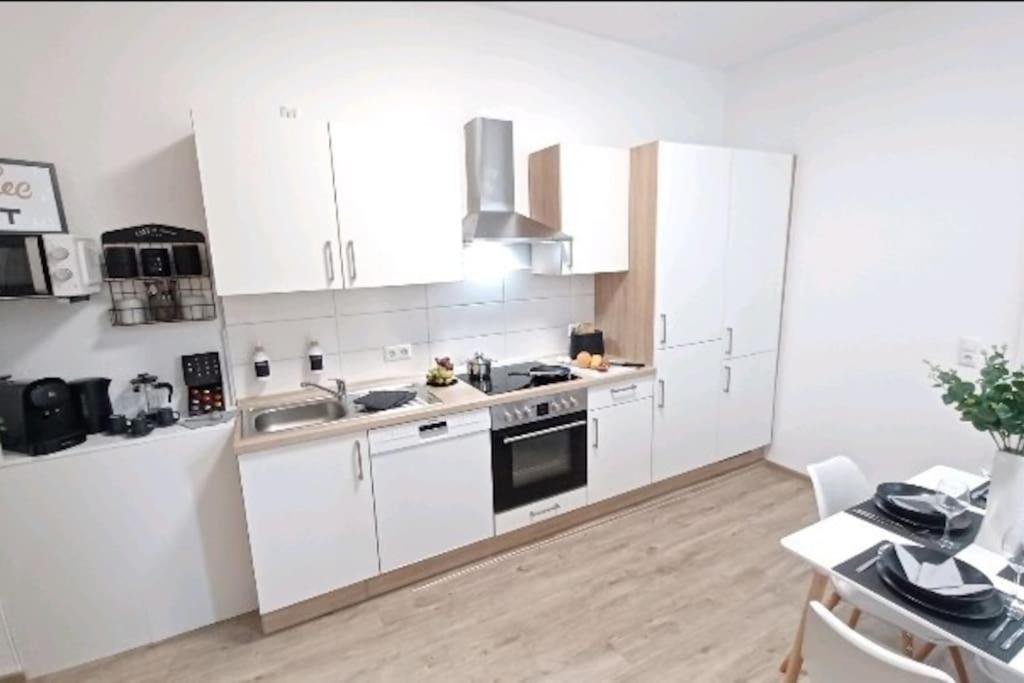 Halbes Apartment Wismar Altstadt King Bed