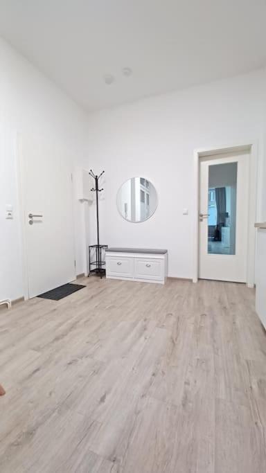 Halbes Apartment Wismar Altstadt King Bed