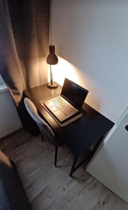 Halbes Apartment Wismar Altstadt King Bed
