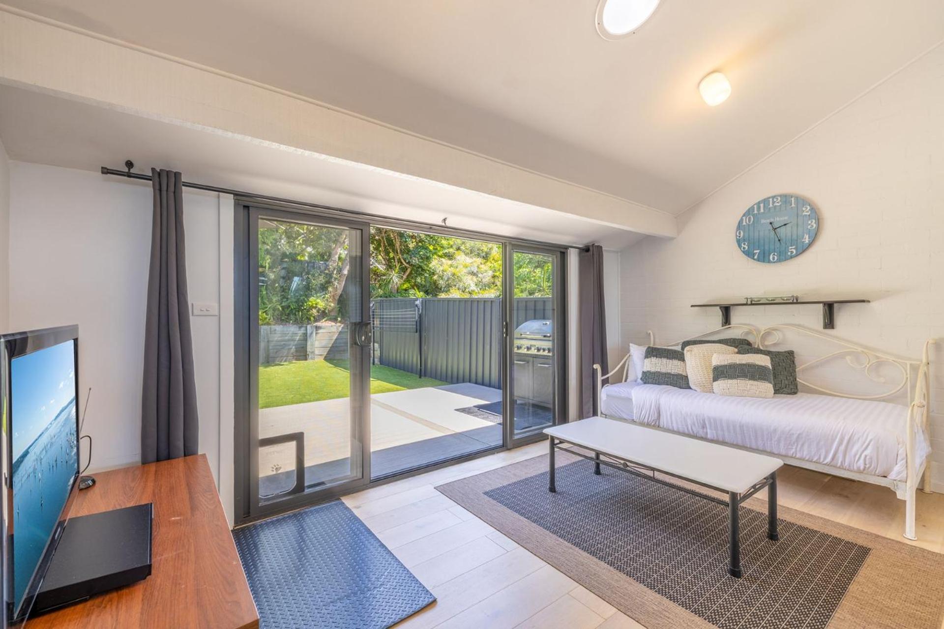 The Palms, 9 Pantowora Street