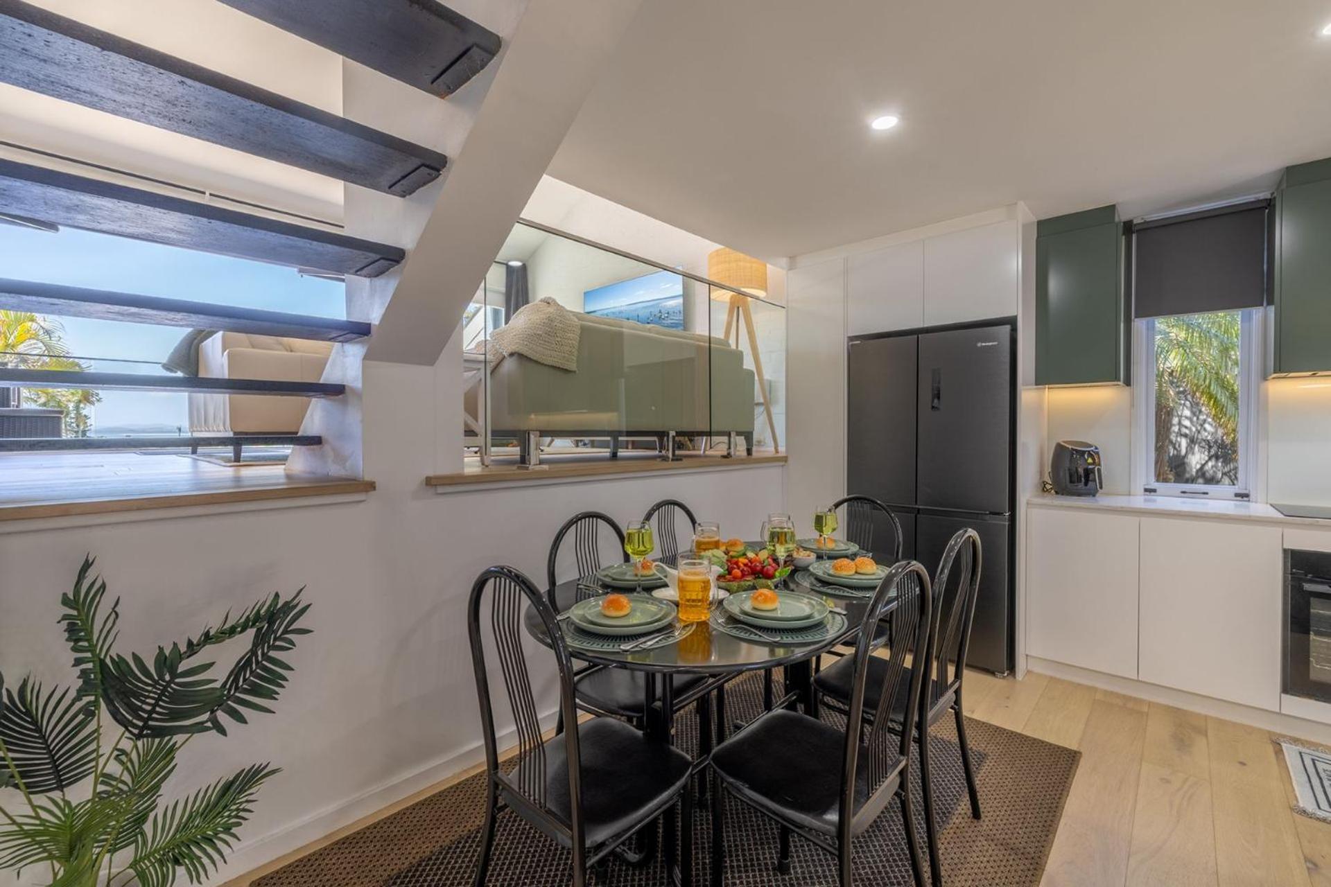 The Palms, 9 Pantowora Street