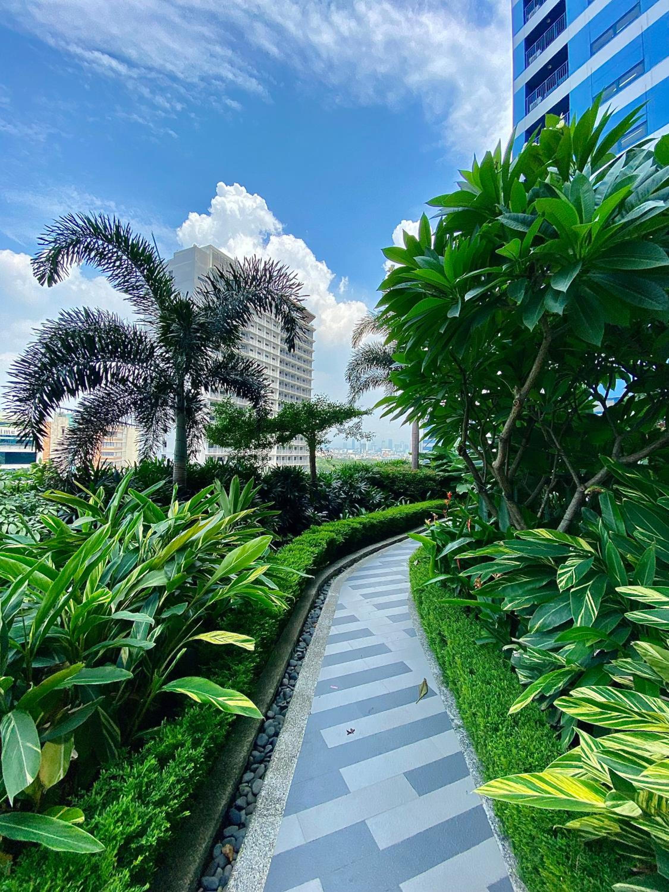 Ikigai Charlie Makati Condo Premium Comfort & Luxury