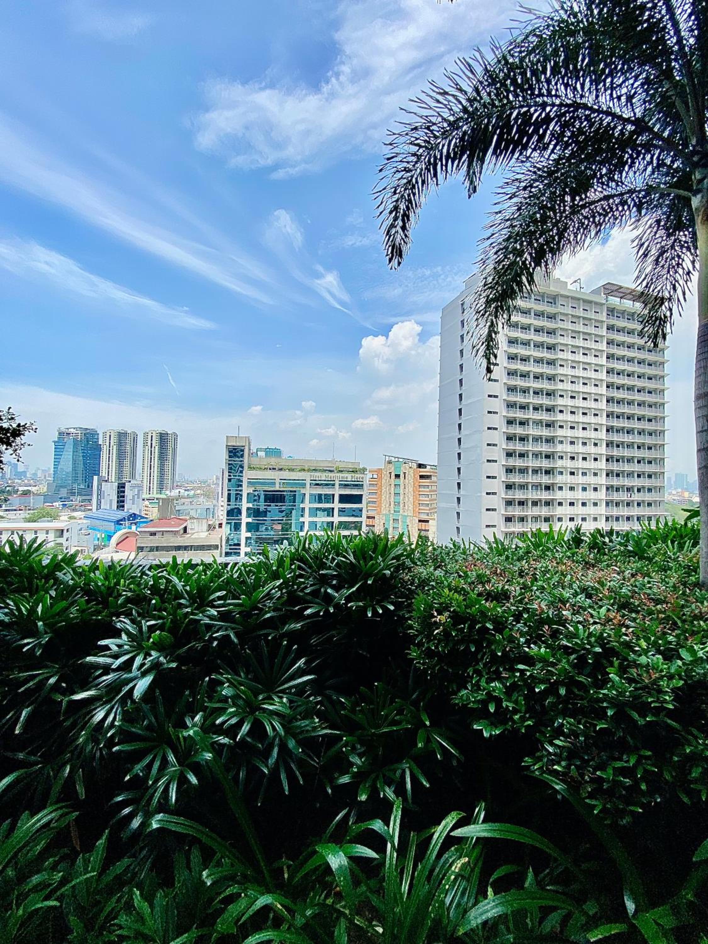 Ikigai Charlie Makati Condo Premium Comfort & Luxury