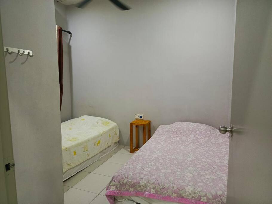 Anis Gerikhomestay, Taman Desa Baiduri 15 photo 6