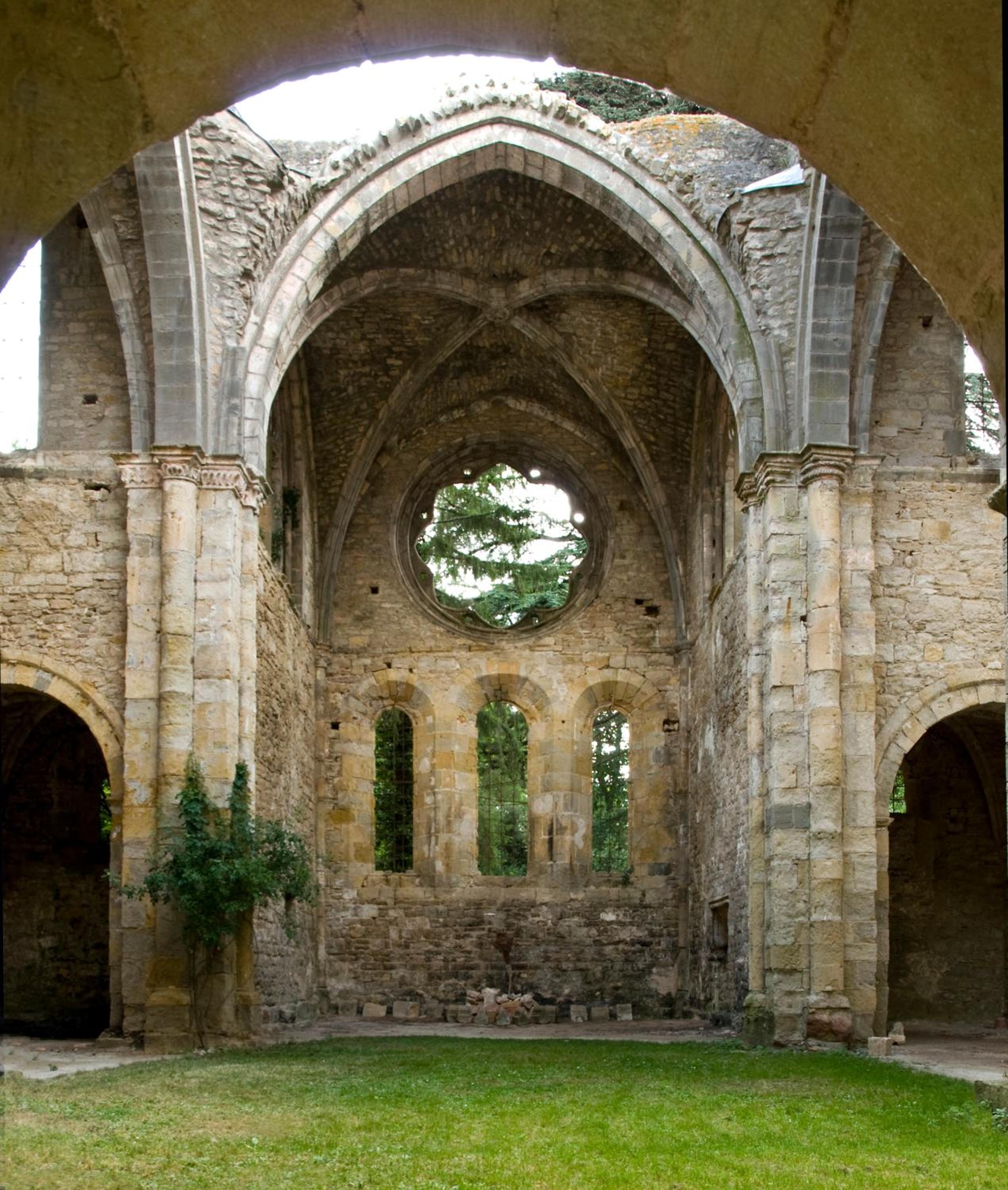 Abbaye De Villelongue view 4