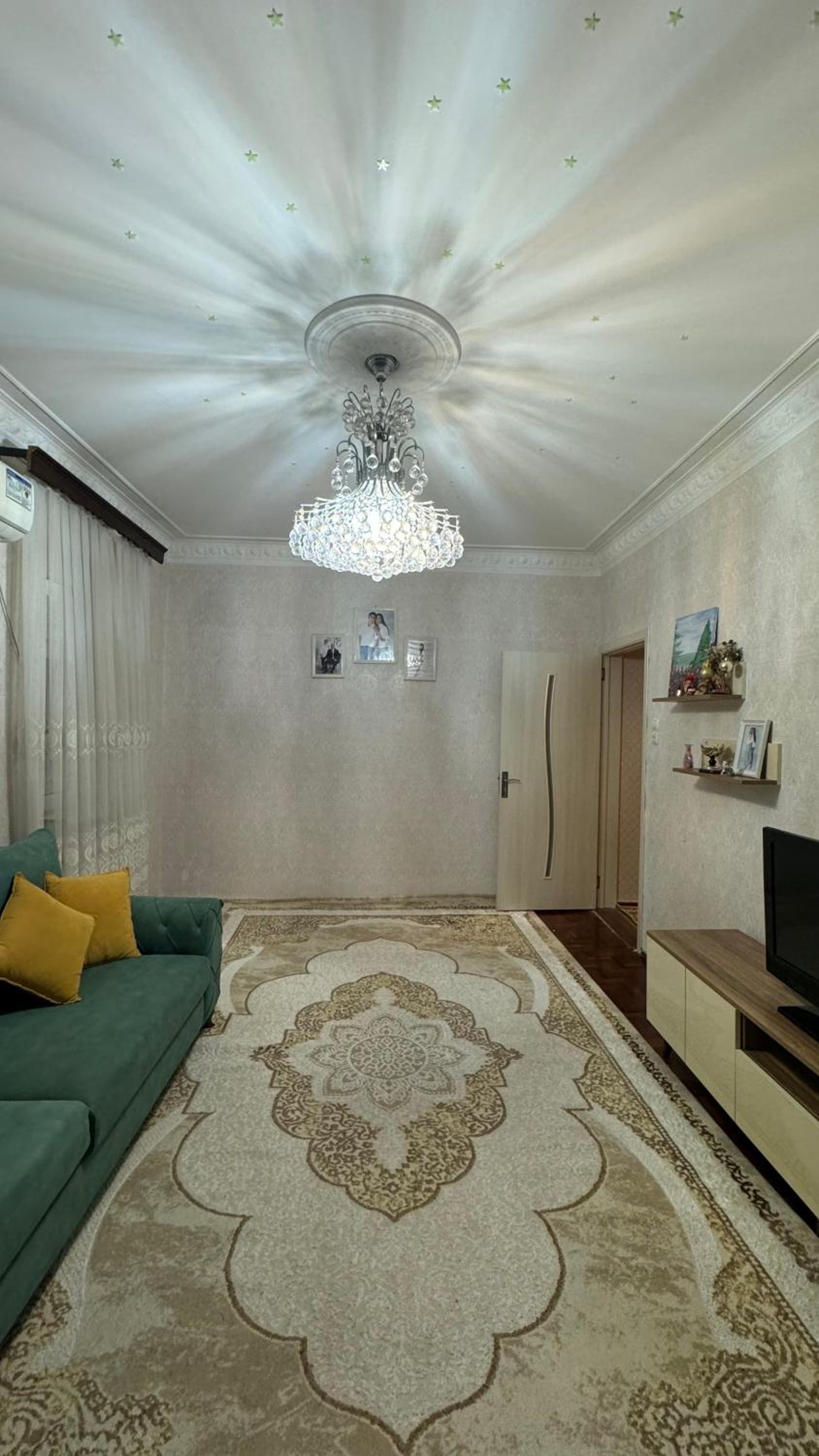 Sweet Apartament near Metro Cop 29