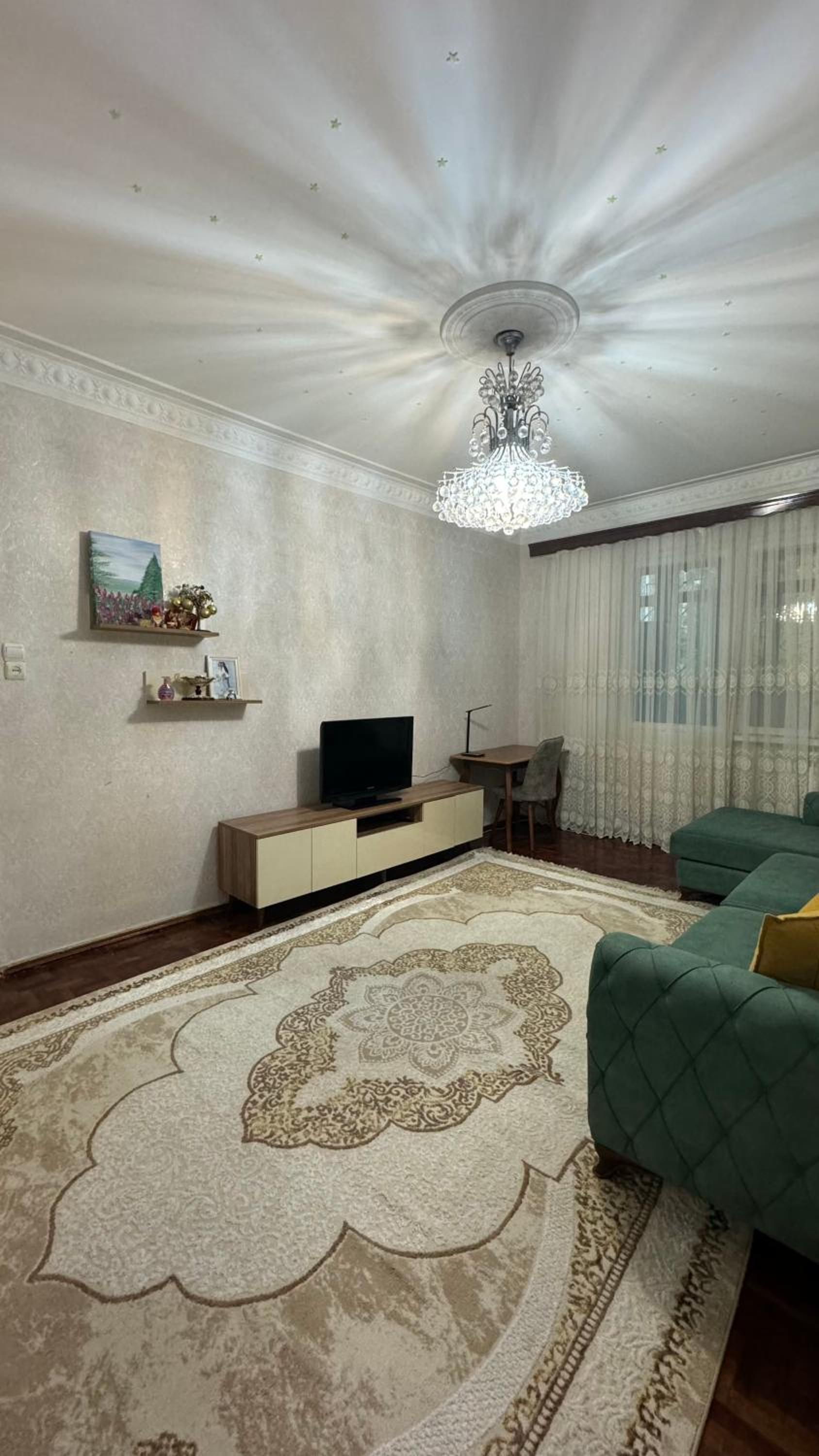 Sweet Apartament near Metro Cop 29