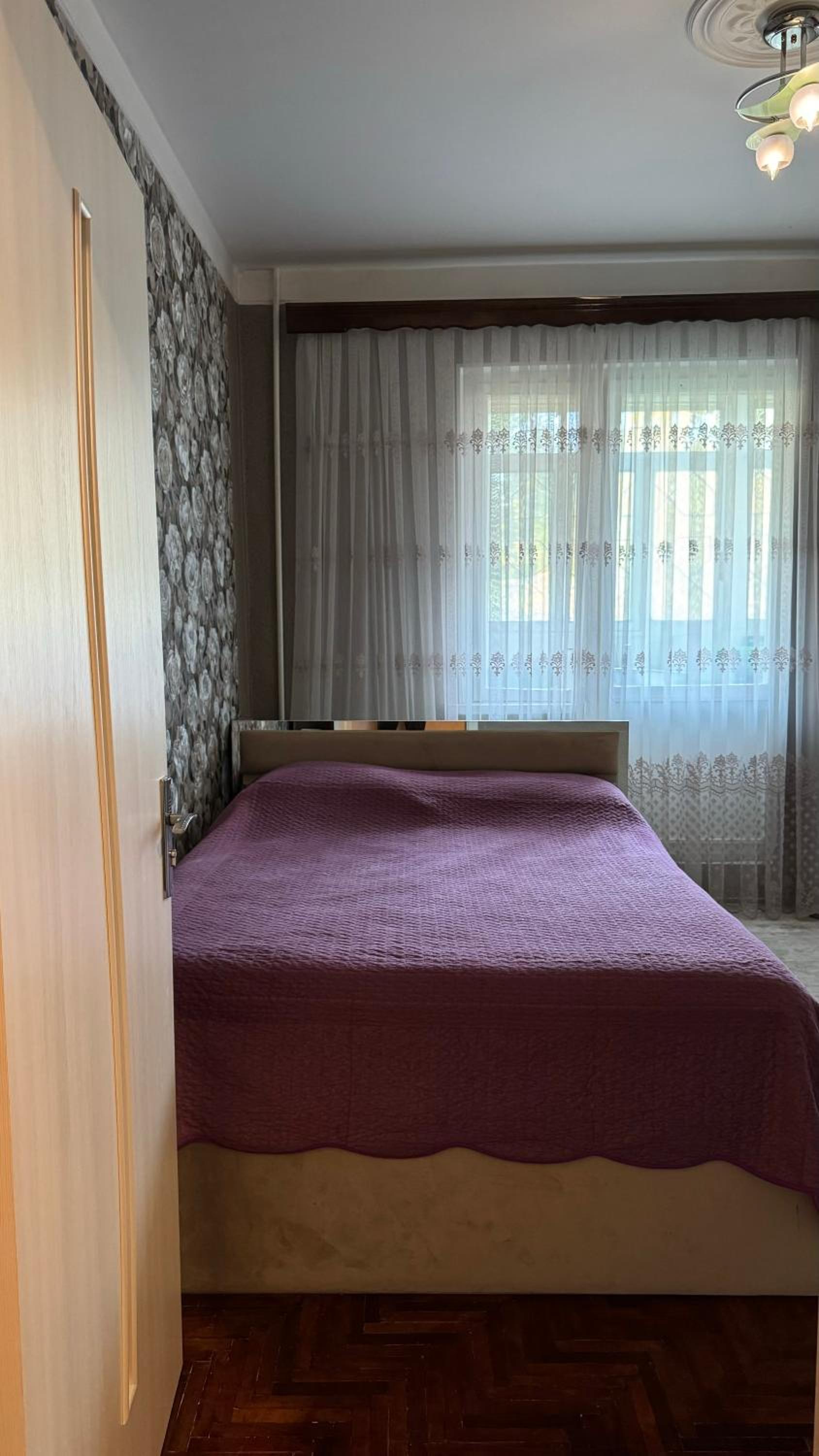 Sweet Apartament near Metro Cop 29