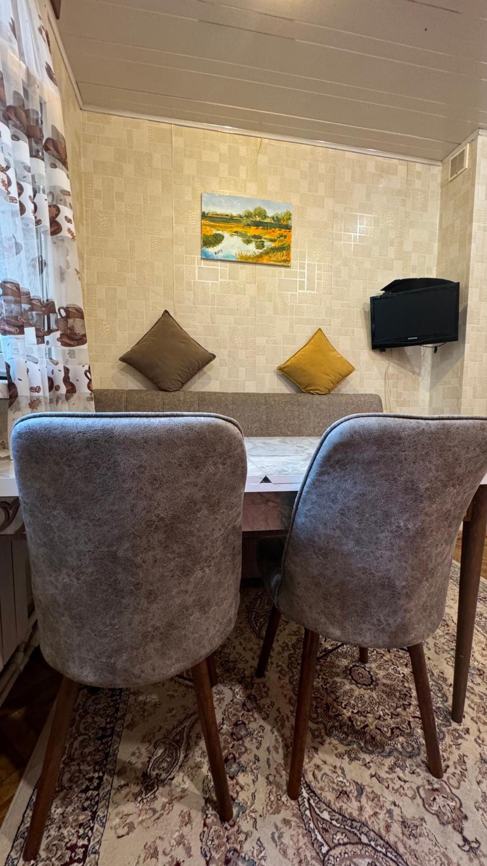 Sweet Apartament near Metro Cop 29