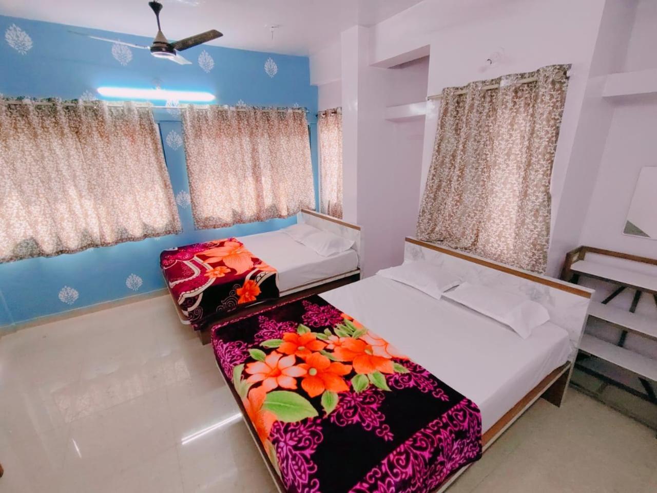 Satyam Guest House view 4