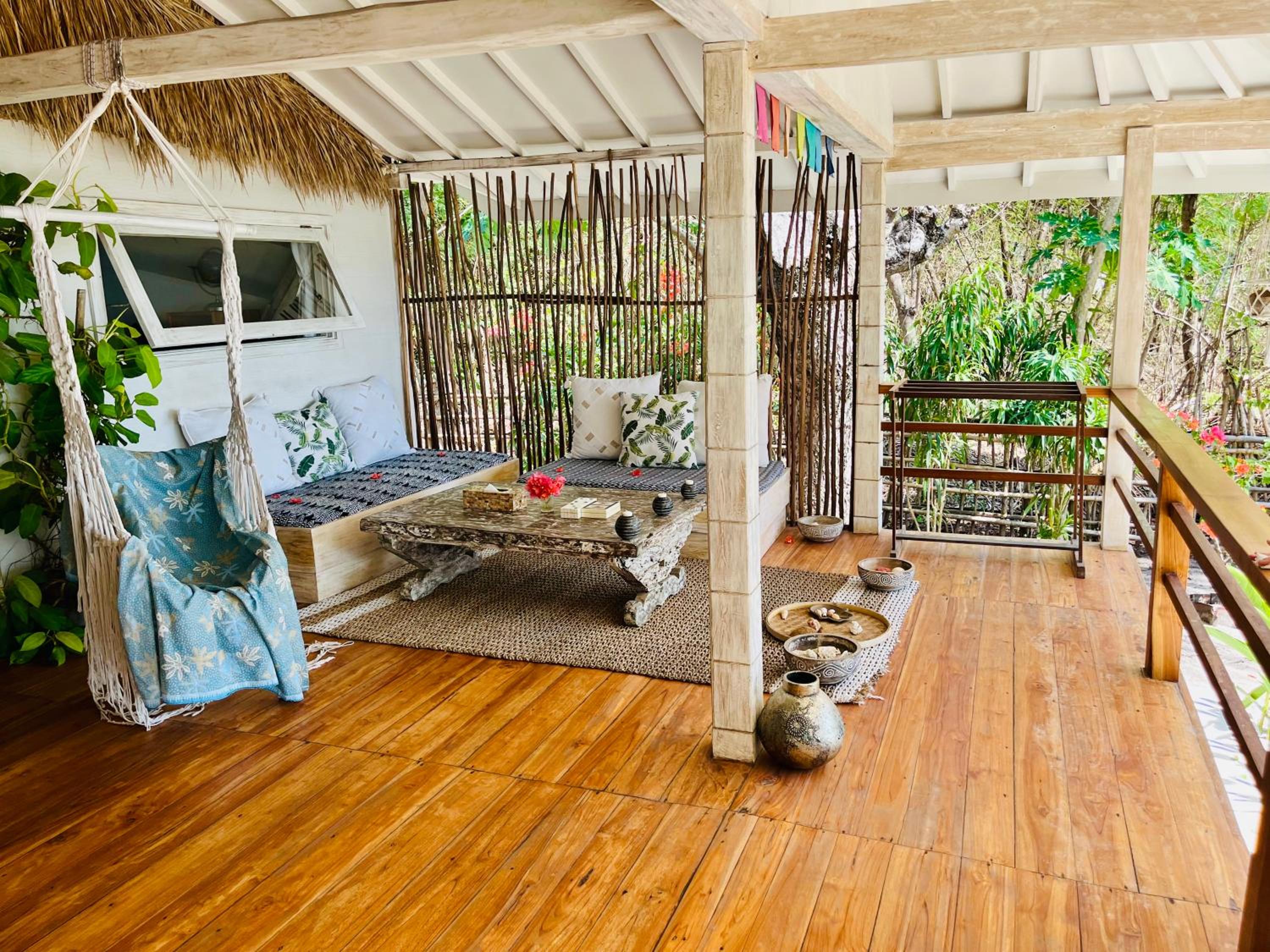 Scar Reef Resort - Beachfront Paradise HALF BOARD or NIGHT STAY view 2