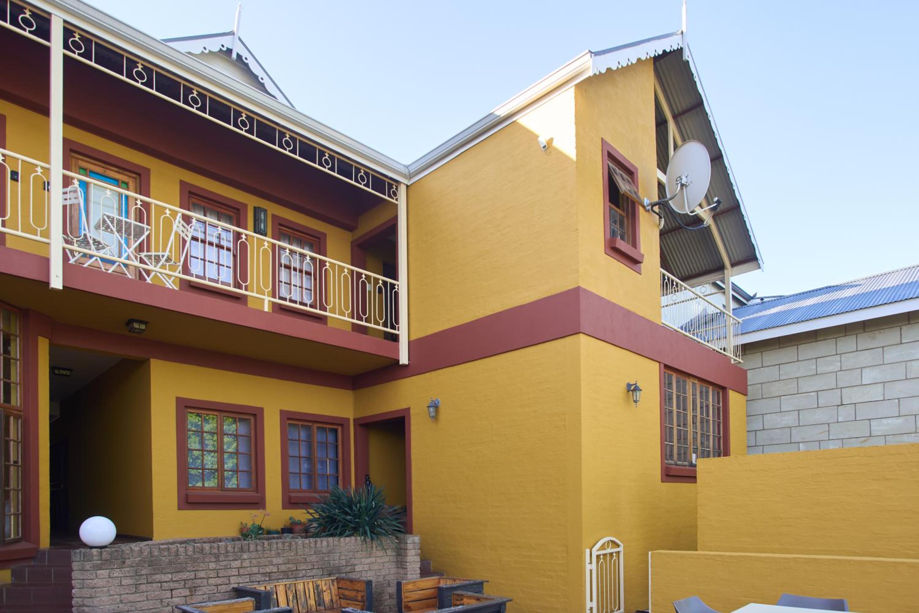 Red Mountain House