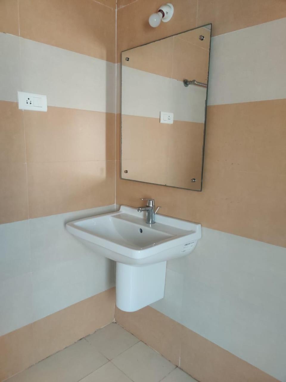 Sivarama garden resort AC10 BHK &1 non ac BHK 33 pex &AC living hall 50 pex setting capacity&17 pex night stay ,kitty party's & functions , Born fair, BBQ, view 4