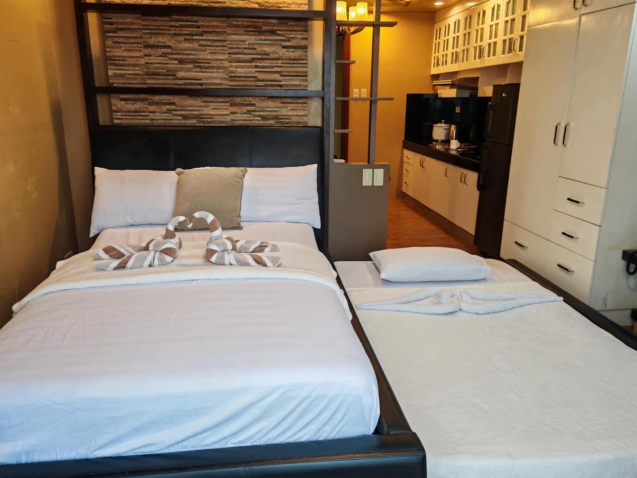 Megatower 1 Residences studio unit with balcony 5-F3 view 4