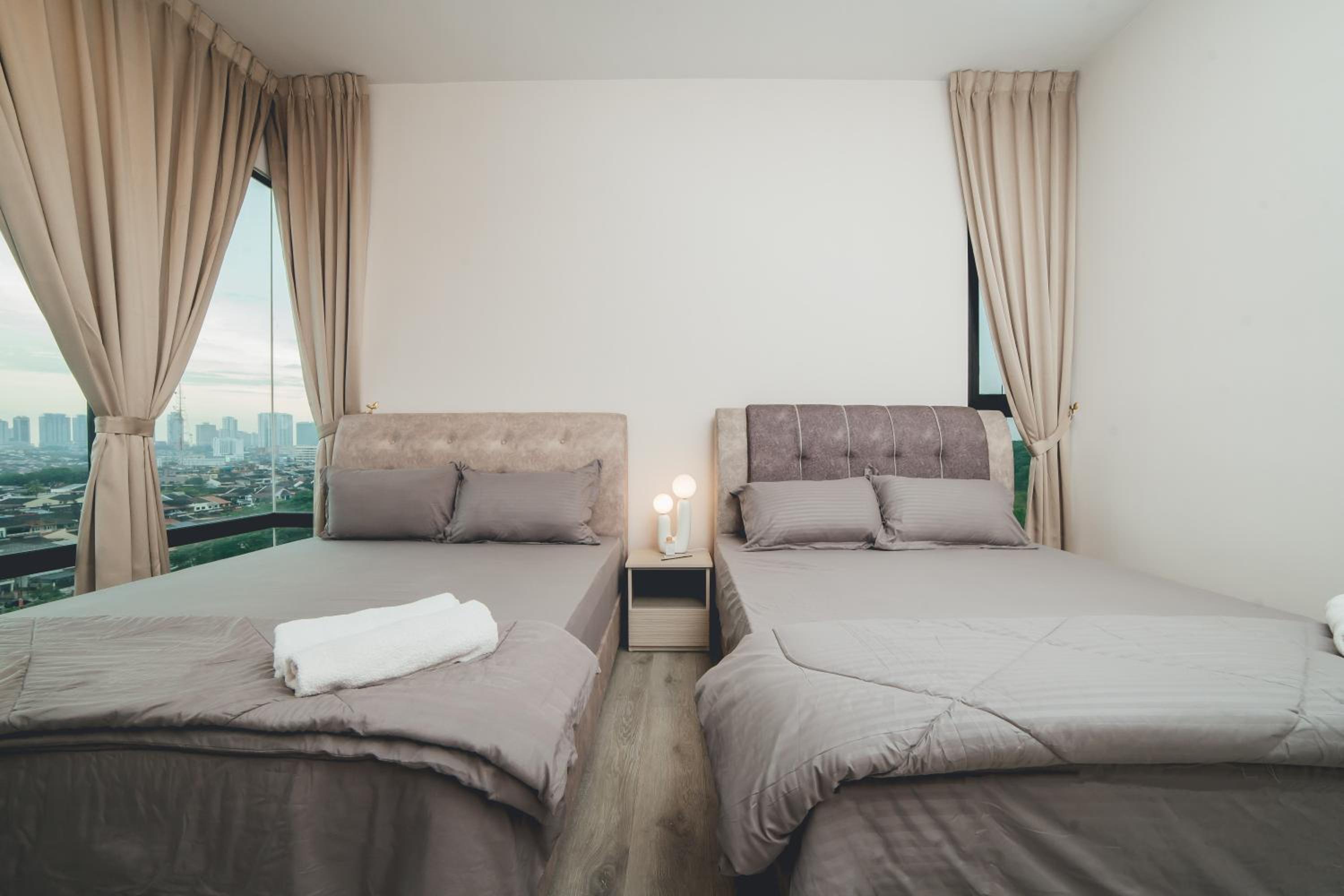 Mosaic Southkey Joy Gateway 3BR8pax nr Midvalley by Our Stay