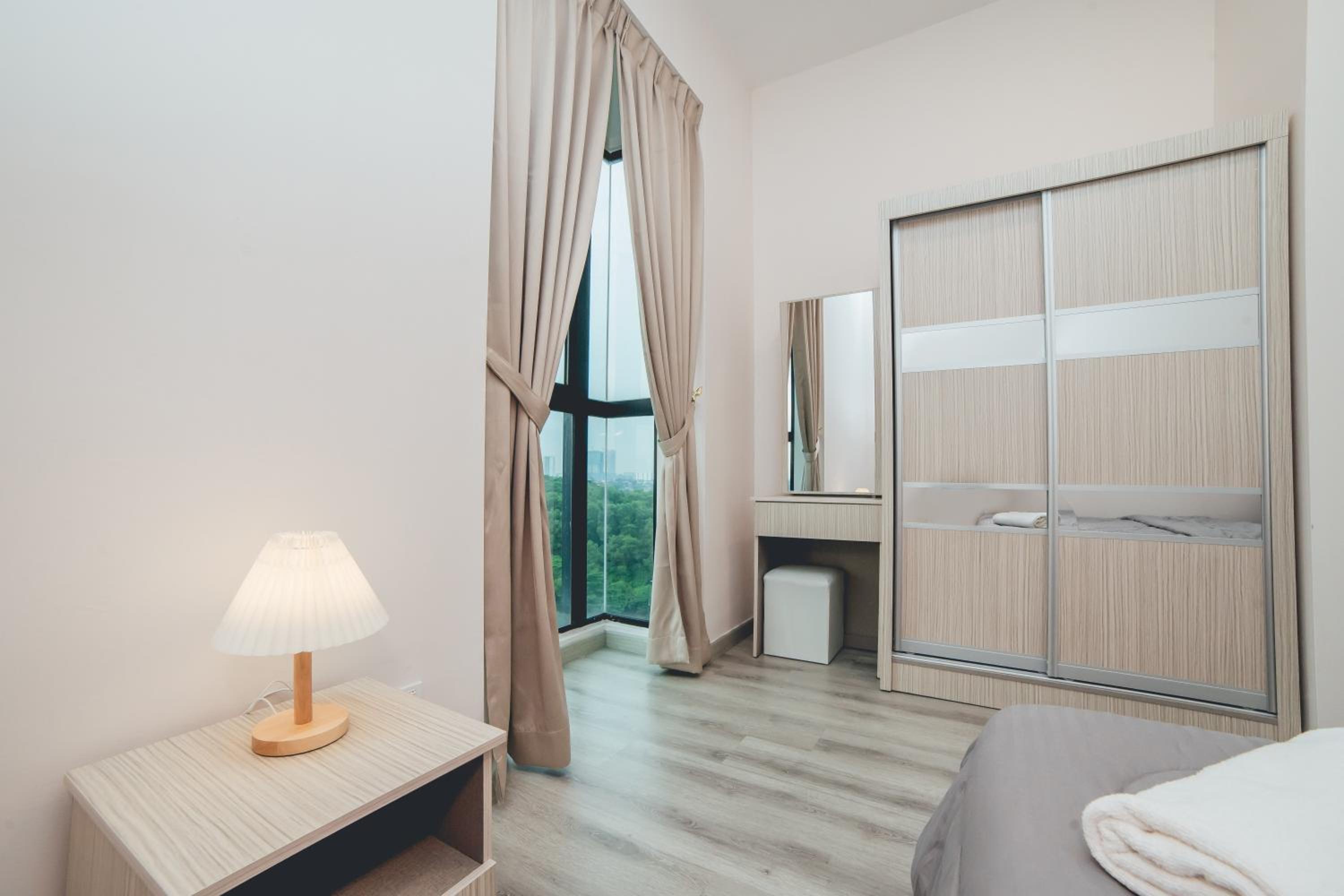 Mosaic Southkey Joy Gateway 3BR8pax nr Midvalley by Our Stay