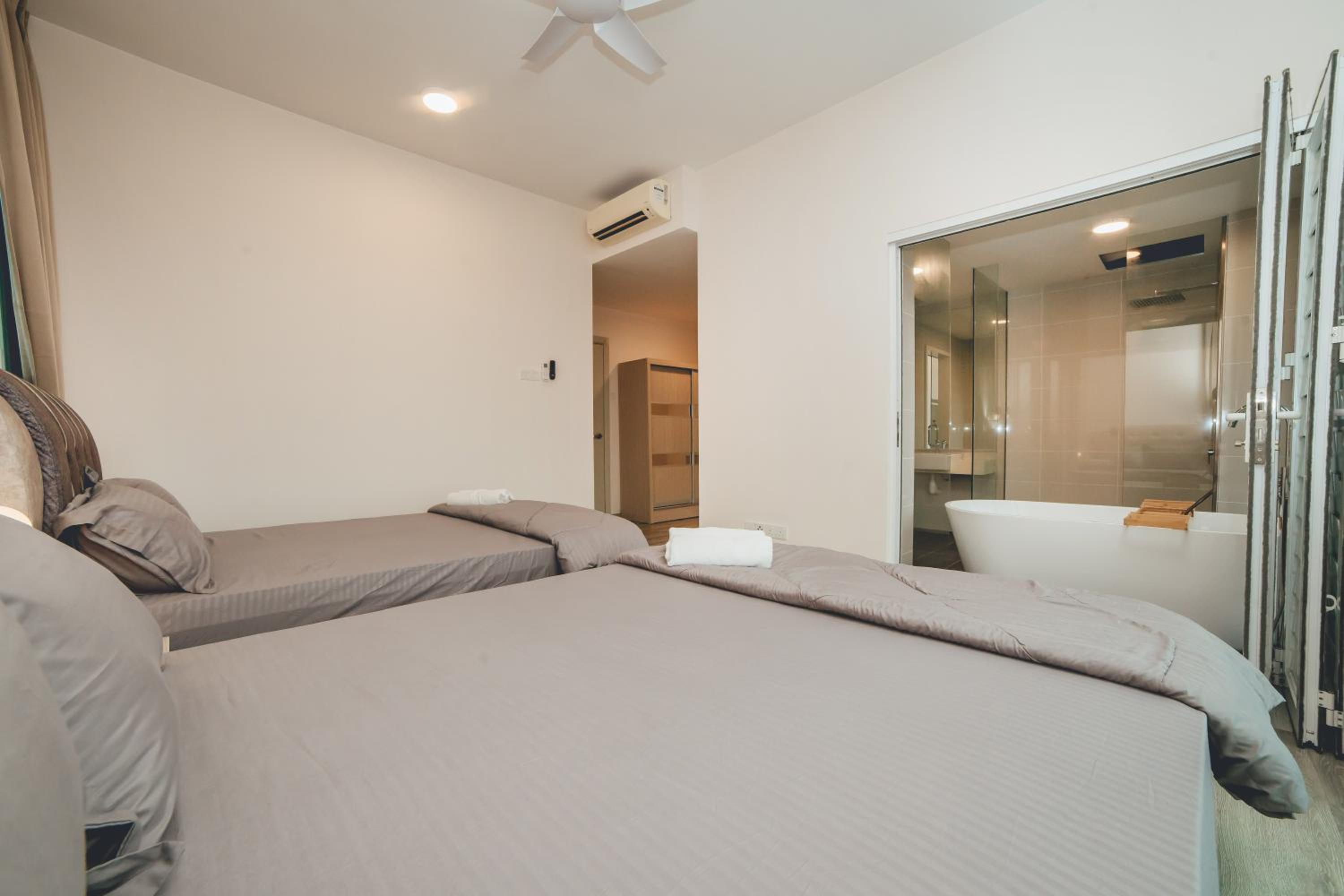 Mosaic Southkey Joy Gateway 3BR8pax nr Midvalley by Our Stay