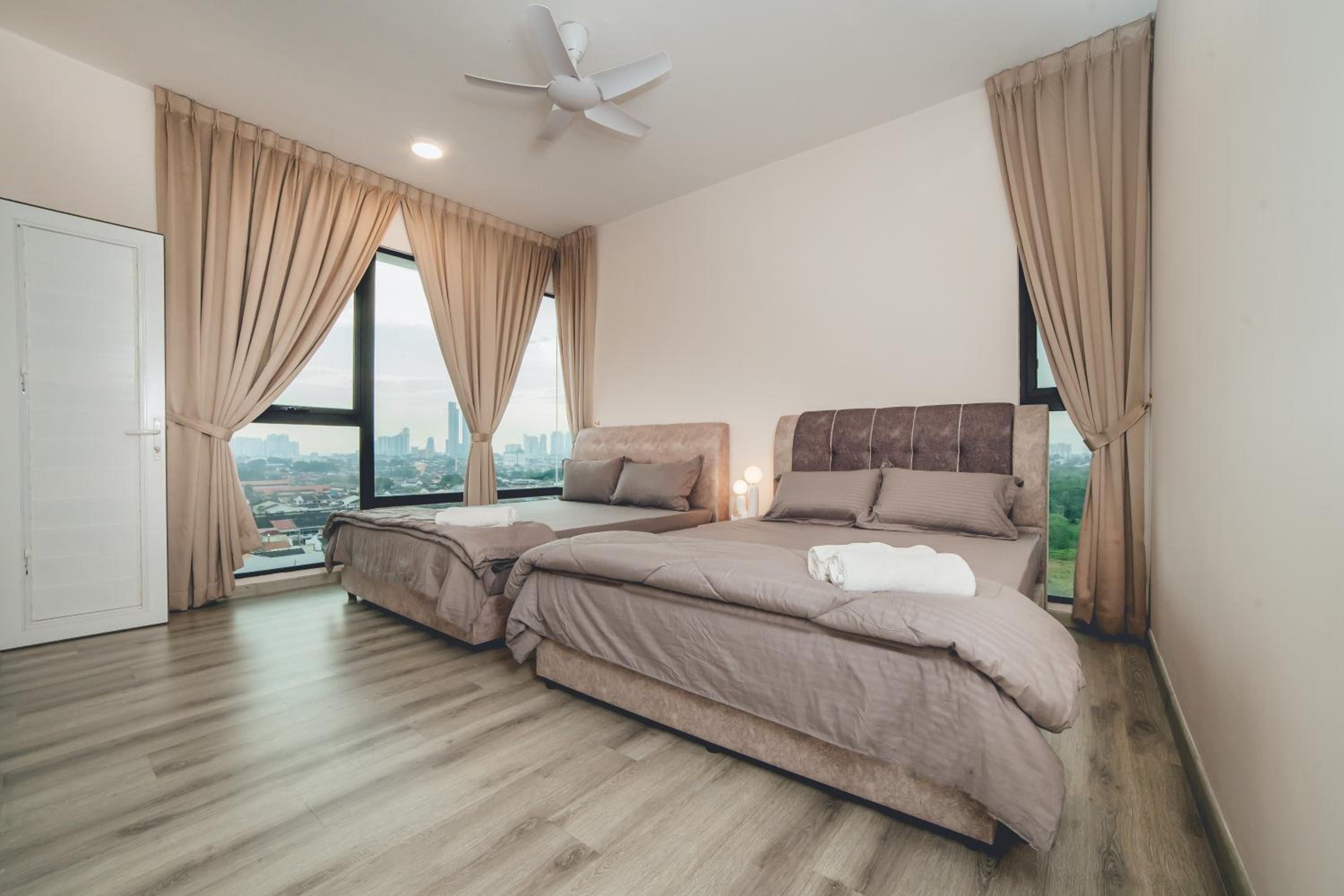 Mosaic Southkey Joy Gateway 3BR8pax nr Midvalley by Our Stay