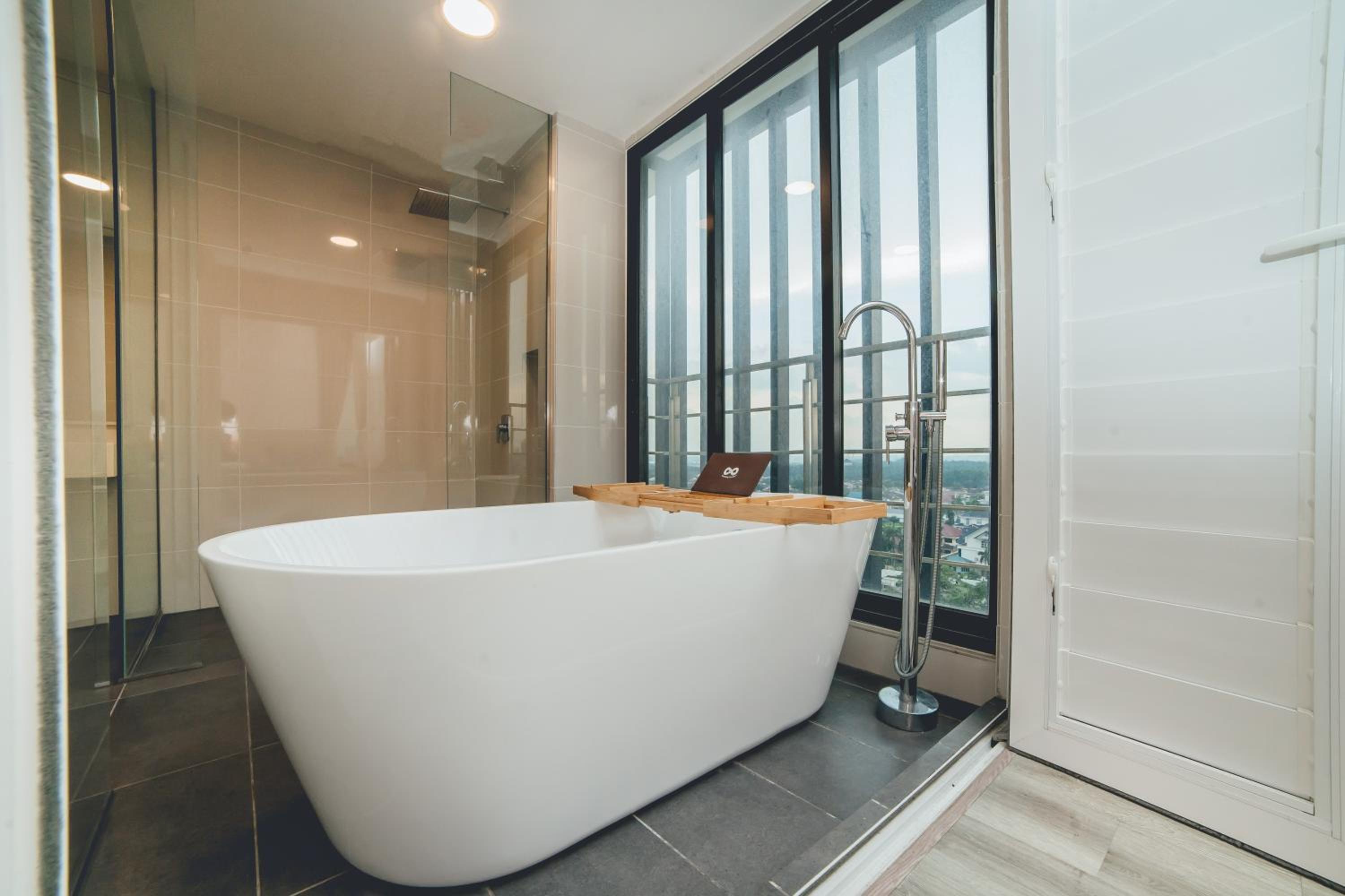 Mosaic Southkey Joy Gateway 3BR8pax nr Midvalley by Our Stay