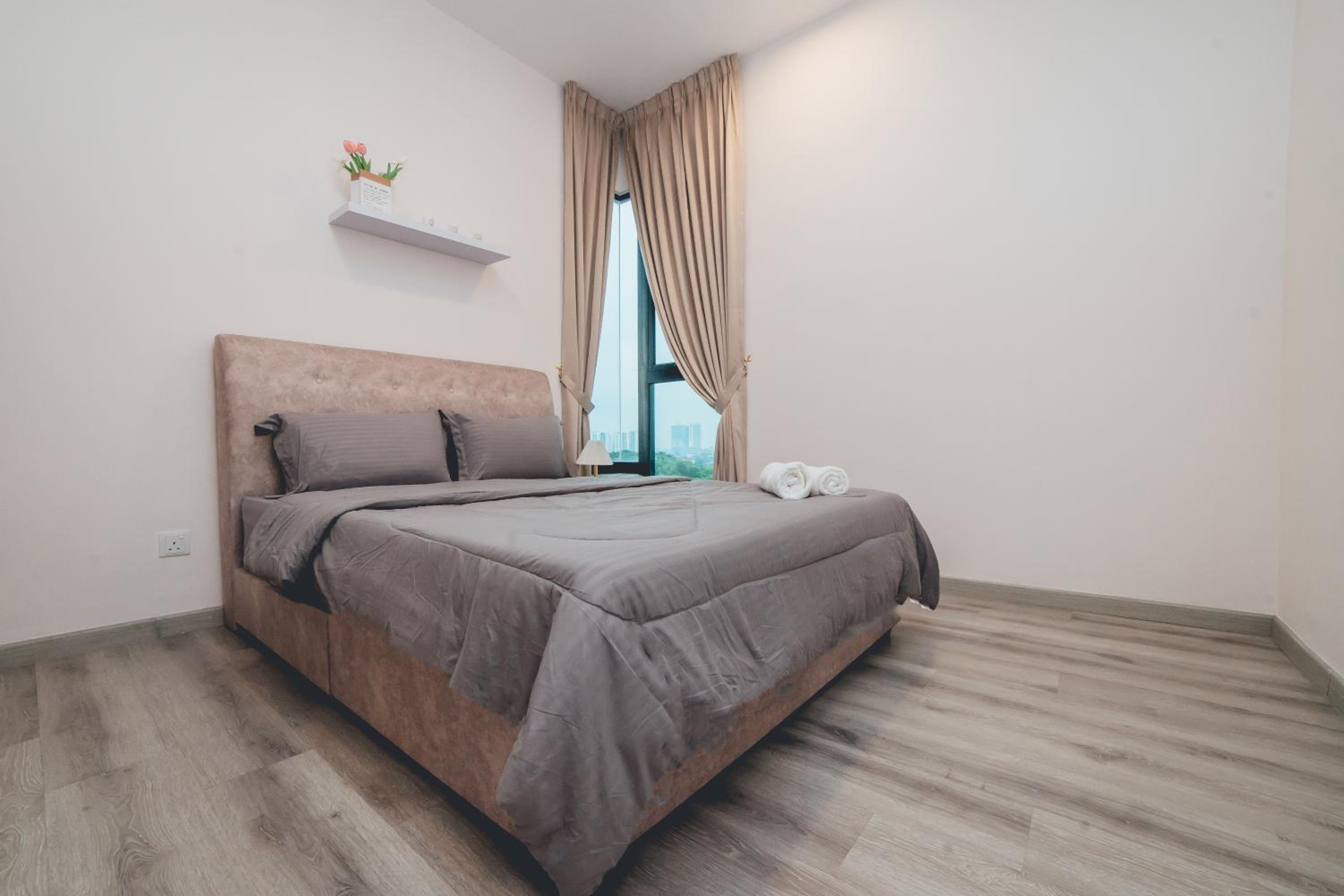 Mosaic Southkey Joy Gateway 3BR8pax nr Midvalley by Our Stay